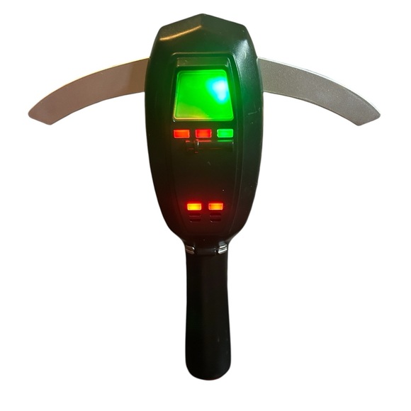 LED P.K.E  Meter- Ghostbusters Halloween Accessory Has sound & lights up - Picture 3 of 4